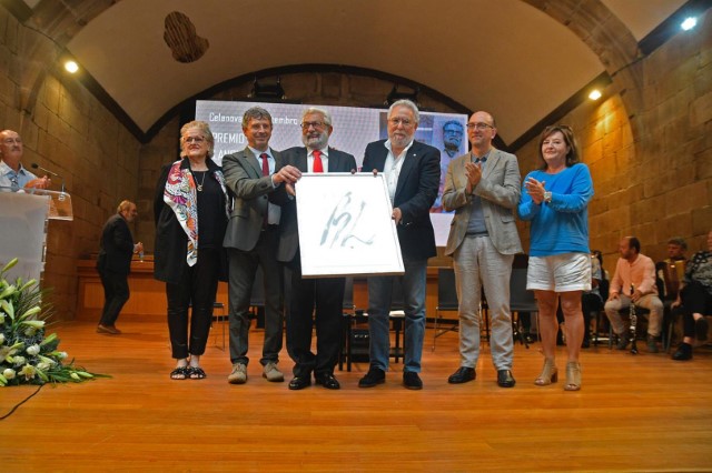Santalices propón dedicar unha sala do Parlamento galego ao escritor e xornalista Curros Enríquez
